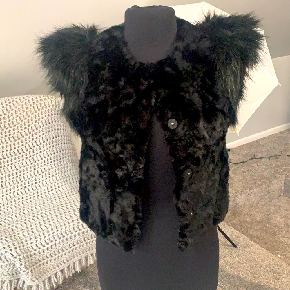 Neumann Marcus skater Taylor Faux Fur vest size S